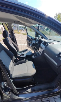 Opel Zafira cena 16500 przebieg: 259000, rok produkcji 2009 z Toruń małe 742